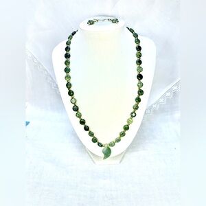 Women Handcrafted NWT Jadeite Gemstone Necklace & Matching Pierced Earrings Set